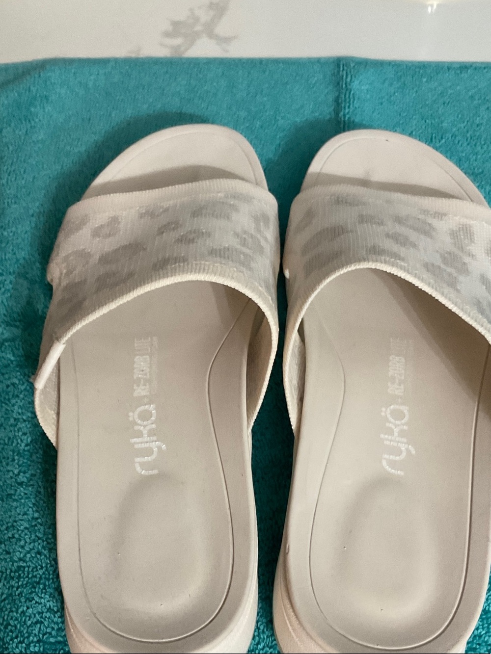 Ryka ‘Triumph’ Leopard-Print Slide Sandals Size 8